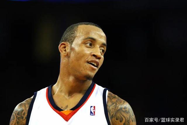 那不勒斯以3-0战胜弗罗西诺内，德布劳内捧回两球